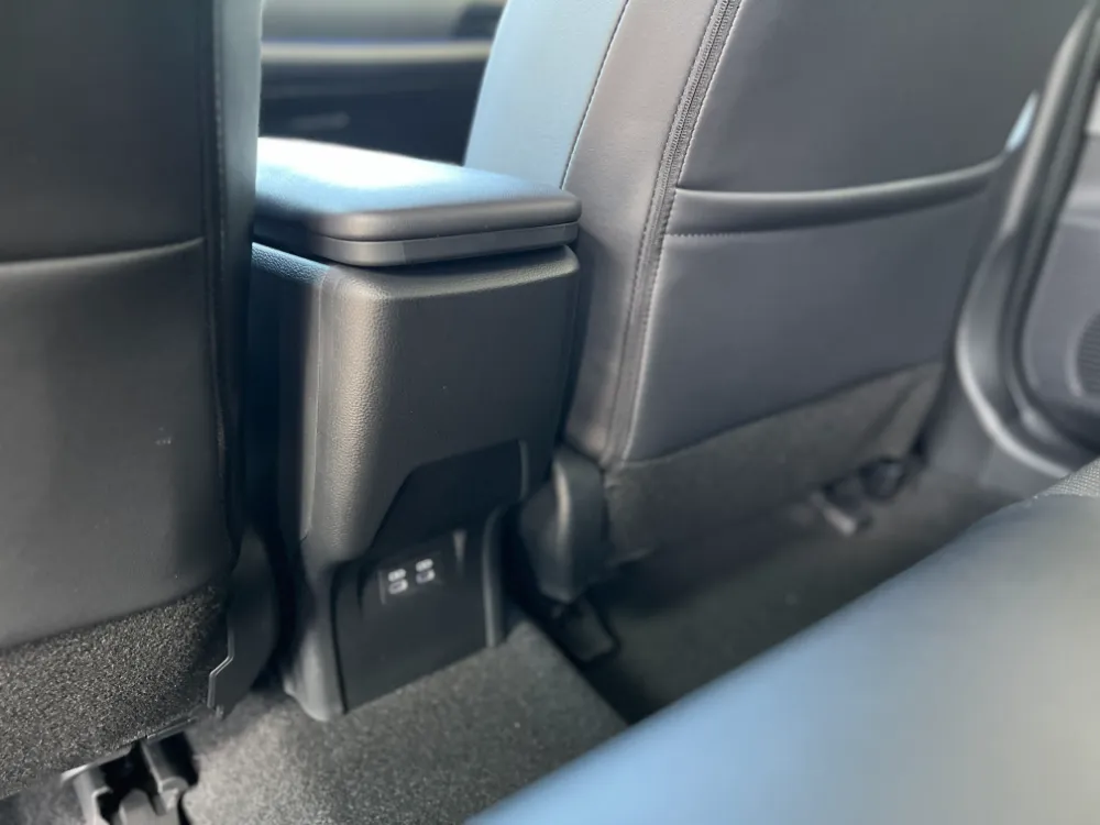 2023 toyota prius hybrid xle black 28